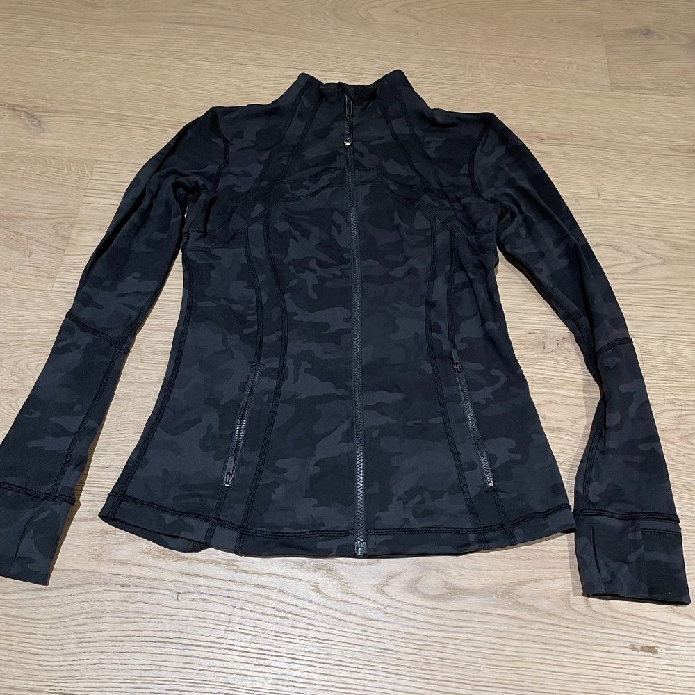 Lululemon Define Jacket Size 8 Black Camo Deep Coal Multi